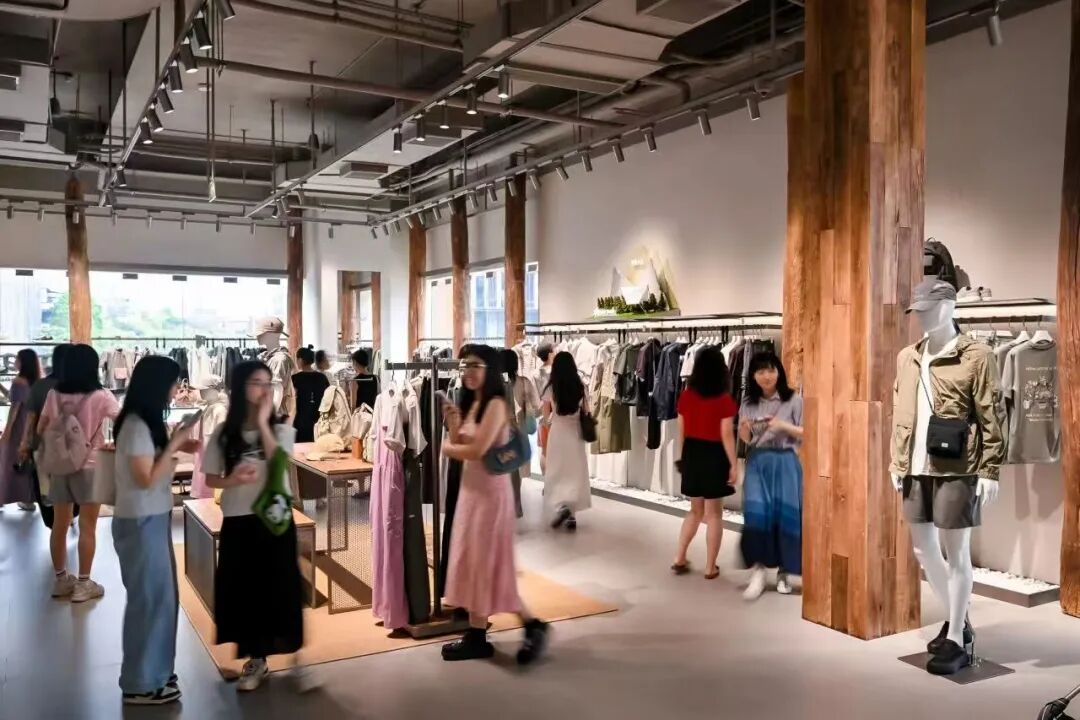 “小老板收割机”，盯上年轻人